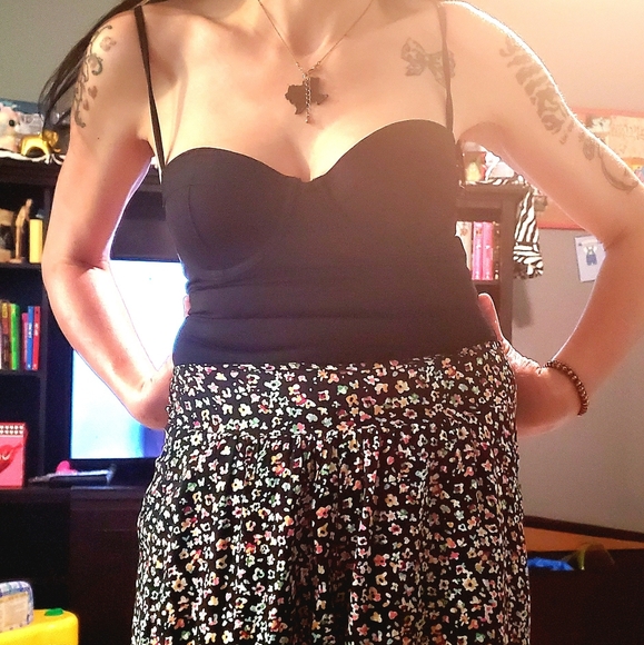 VS PINK nwot Romper floral/blk w Bustier XS - Picture 9 of 11